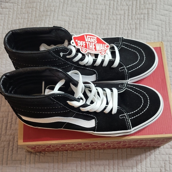 Vans Sk8 Hi, Black, size 8 men, 9.5 women - Picture 2 of 6